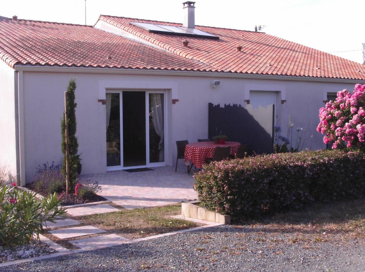 Gite Le Logis Mouchamps 外观 照片